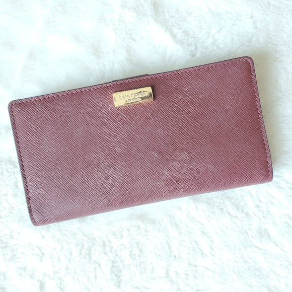 kate spade Handbags - Kate Spade Burgundy wallet
